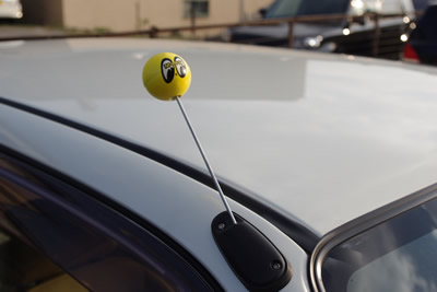 車のラジオアンテナのおすすめ！おしゃれやかわいいものや交換する方法も！