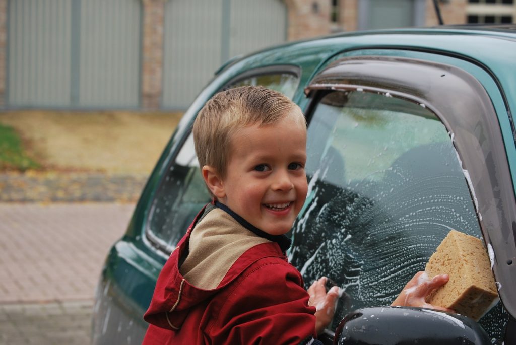 車のガラスコーティングを比較 おすすめの業者と自分でdiyするやり方